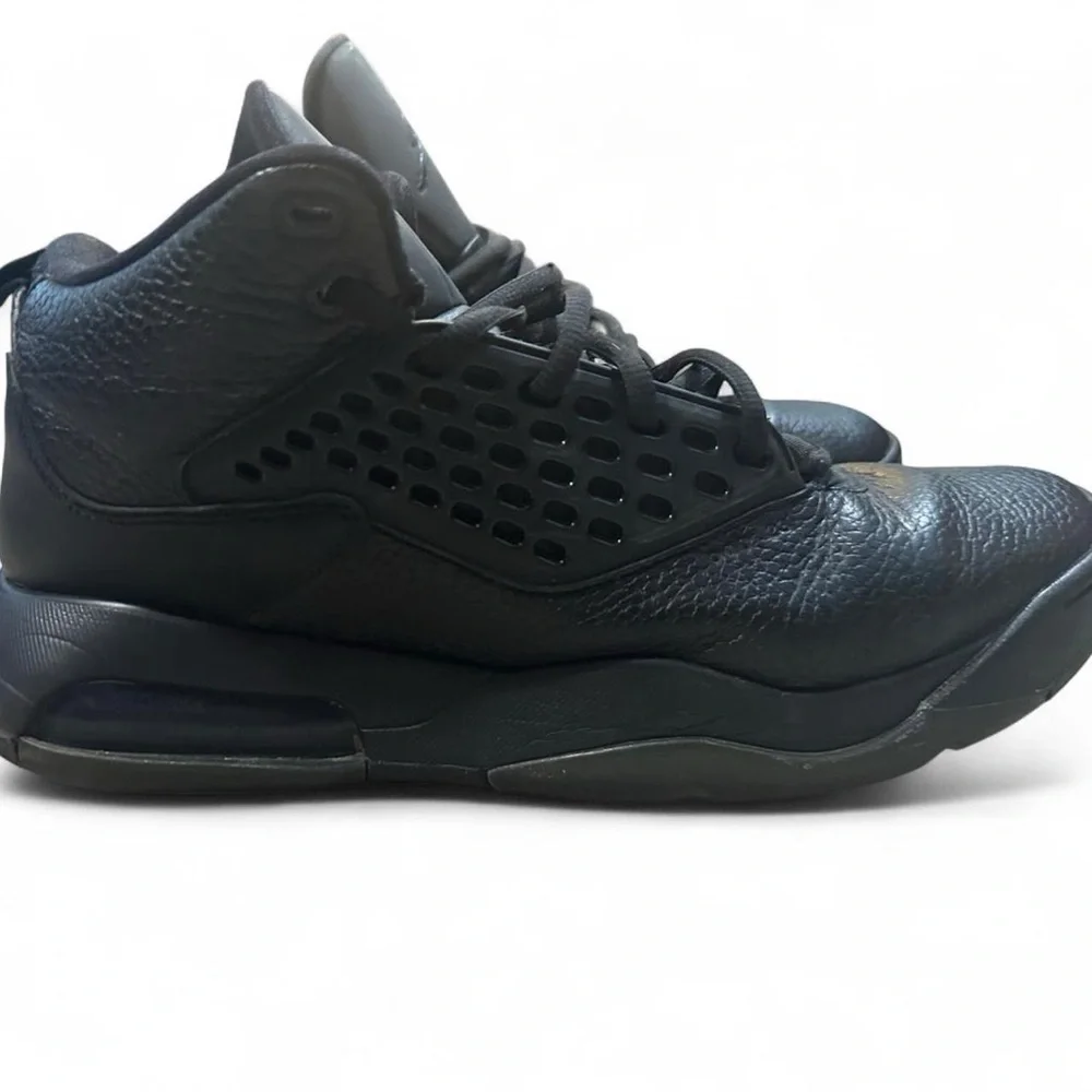 Nike Air Jordan Men’s Black Anthracite Maxin 200 Basketball Shoes Size‎ 11